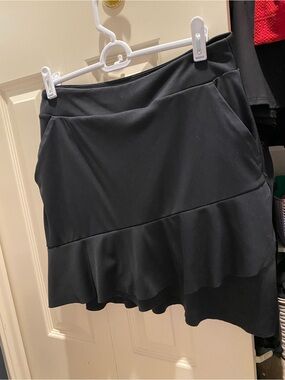 Black Ruffle Hem Women's athletic Skirt XS